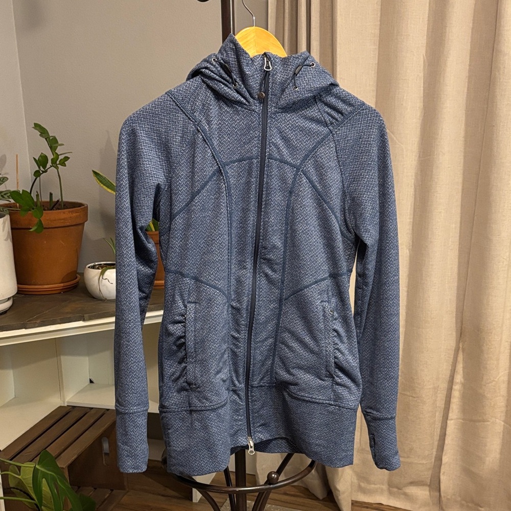 Athleta Textured Blue Fabric